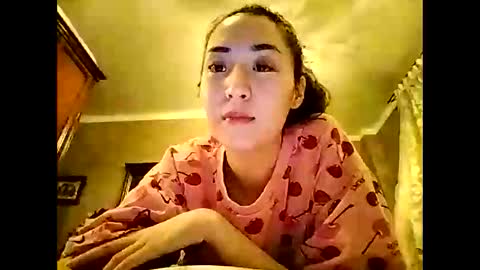 Effy online show from February 27, 2025, 2:10 pm