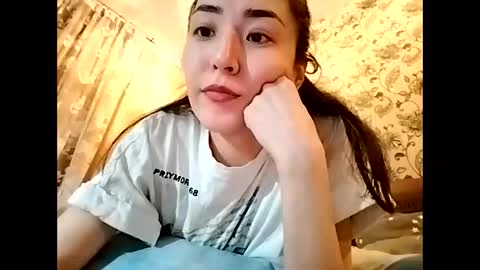 Effy online show from October 13, 2025, 3:45 pm