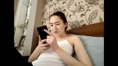 Effy online show from May 10, 2026, 10:53 am