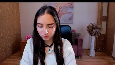 Effy Royse online show from February 28, 2026, 6:36 am