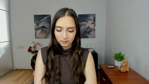 Effy Royse online show from March 27, 2026, 7:14 am