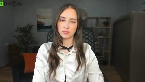 Effy Royse online show from June 16, 2026, 5:37 pm