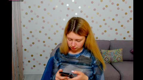 Effy online show from December 8, 2024, 3:56 pm