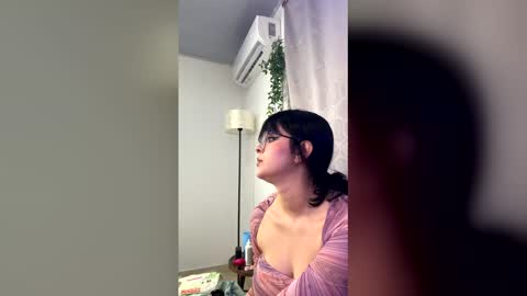 Snapshot of effystone777 chatting on March 19, 2026, 2:37 am effystone777 online show from March 19, 2026, 2:37 am