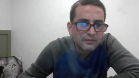 Snapshot of eguevara555500 chatting on April 13, 2026, 12:43 pm SilverBulture online show from April 13, 2026, 12:43 pm