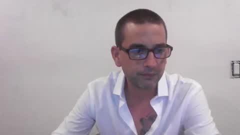 Snapshot of eguevara555500 chatting on April 18, 2026, 9:46 am SilverBulture online show from April 18, 2026, 9:46 am