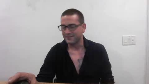 Snapshot of eguevara555500 chatting on April 21, 2026, 5:58 am SilverBulture online show from April 21, 2026, 5:58 am