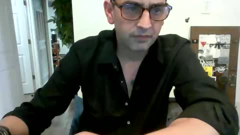 Snapshot of eguevara555500 chatting on April 30, 2026, 11:38 am SilverBulture online show from April 30, 2026, 11:38 am