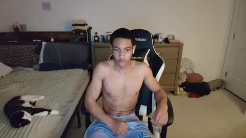 ehendrix online show from December 19, 2025, 6:48 pm