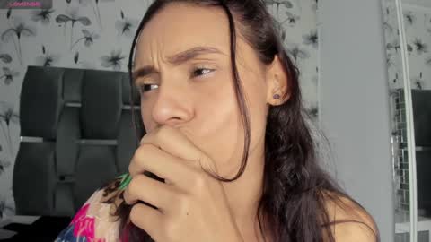 Snapshot of ehotloveaxxx chatting on December 10, 2024, 7:32 pm Valery online show from December 10, 2024, 7:32 pm