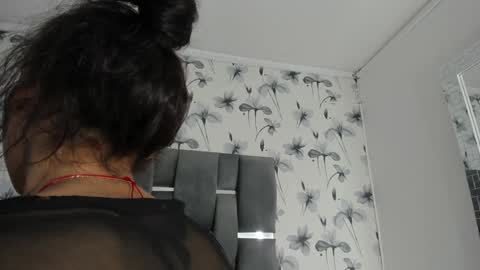 Snapshot of ehotloveaxxx chatting on December 21, 2024, 1:10 pm Valery online show from December 21, 2024, 1:10 pm