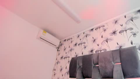 Snapshot of ehotloveaxxx chatting on December 31, 2024, 12:04 pm Valery online show from December 31, 2024, 12:04 pm