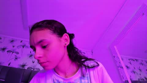 Snapshot of ehotloveaxxx chatting on January 16, 2025, 1:04 pm Valery online show from January 16, 2025, 1:04 pm