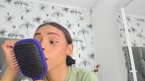 Snapshot of ehotloveaxxx chatting on October 15, 2025, 2:50 pm Valery online show from October 15, 2025, 2:50 pm