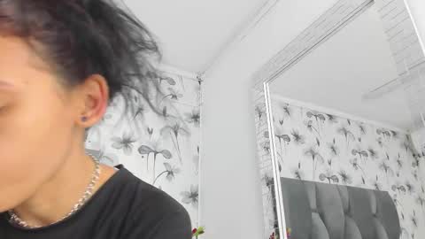 Snapshot of ehotloveaxxx chatting on October 23, 2025, 1:54 pm Valery online show from October 23, 2025, 1:54 pm