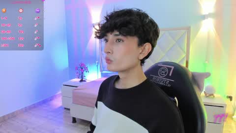 Snapshot of eidan_tay chatting on April 2, 2026, 5:43 pm eidan_tay online show from April 2, 2026, 5:43 pm