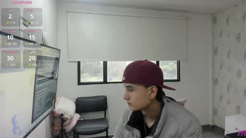Snapshot of eidan_tay chatting on May 10, 2026, 11:48 am eidan_tay online show from May 10, 2026, 11:48 am