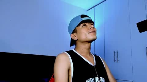 eiden_allenx1 online show from December 1, 2024, 4:29 pm