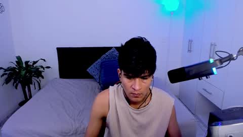 eiden_allenx1 online show from February 6, 2025, 4:14 pm