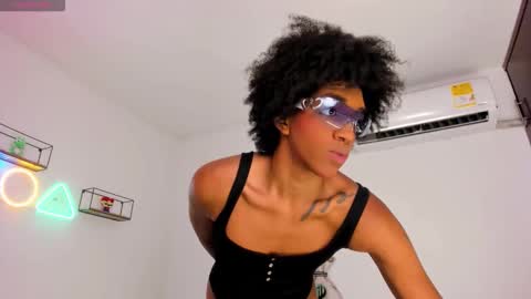 eileenn tanihara online show from February 26, 2026, 8:13 am