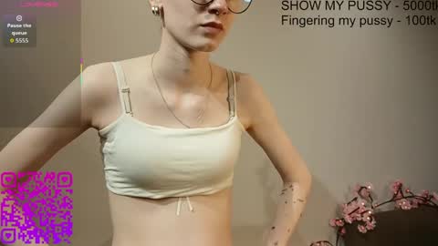 eileencrowday online show from May 3, 2026, 3:12 am