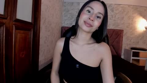 Snapshot of eimy_rose1 chatting on March 12, 2026, 12:33 pm Eimy rose online show from March 12, 2026, 12:33 pm