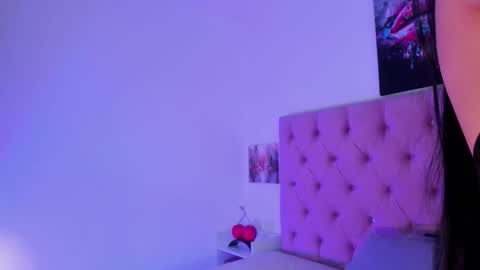 eimy_saenzx online show from February 2, 2026, 8:18 pm