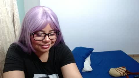 eimy_saenzz online show from May 1, 2026, 1:32 am