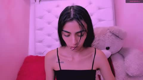 eimy online show from May 2, 2026, 2:11 pm