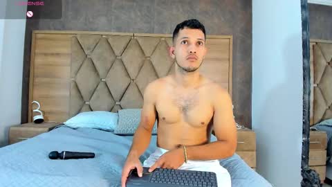 Snapshot of eimyandmaxi chatting on September 26, 2025, 8:35 pm YG COUPLE online show from September 26, 2025, 8:35 pm