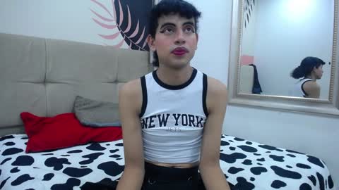 Eimyflorian online show from December 23, 2024, 11:36 am