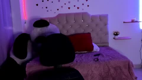 eimyy_rouse online show from March 13, 2026, 11:11 pm