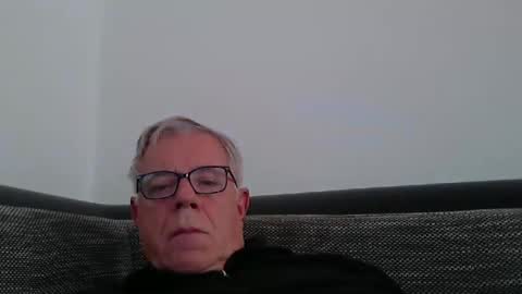 eisbaer1957 online show from February 9, 2025, 12:19 pm