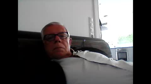eisbaer1957 online show from June 6, 2026, 1:27 pm