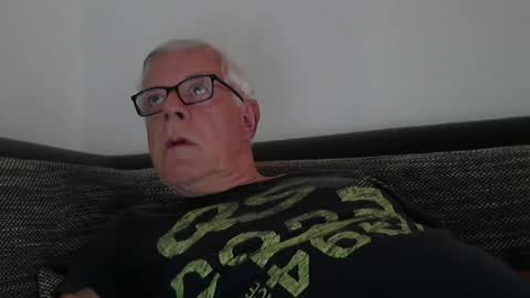 eisbaer1957 online show from August 1, 2026, 6:40 pm