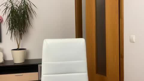 Snapshot of eitanhere chatting on January 20, 2025, 9:24 am Eitan online show from January 20, 2025, 9:24 am