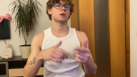 Snapshot of eitanhere chatting on January 23, 2025, 5:13 am Eitan online show from January 23, 2025, 5:13 am