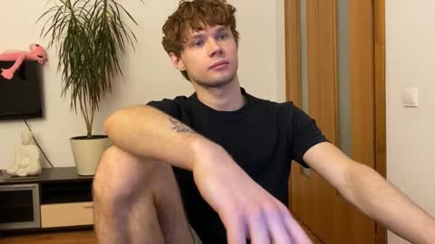 Snapshot of eitanhere chatting on January 26, 2025, 1:25 pm Eitan online show from January 26, 2025, 1:25 pm