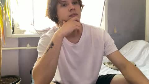 Snapshot of eitanhere chatting on September 16, 2025, 9:10 am Eitan online show from September 16, 2025, 9:10 am