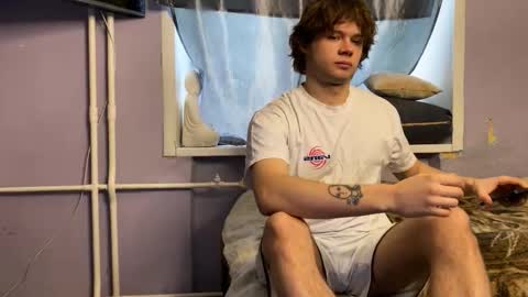 Snapshot of eitanhere chatting on February 10, 2026, 4:38 am Eitan online show from February 10, 2026, 4:38 am