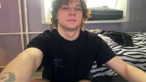 Snapshot of eitanhere chatting on February 27, 2026, 8:03 am Eitan online show from February 27, 2026, 8:03 am