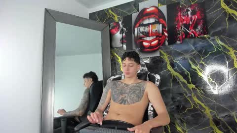 Snapshot of eithan__boy chatting on February 25, 2026, 12:04 pm Eithan online show from February 25, 2026, 12:04 pm