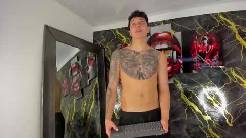 Snapshot of eithan__boy chatting on March 4, 2026, 12:33 pm Eithan online show from March 4, 2026, 12:33 pm