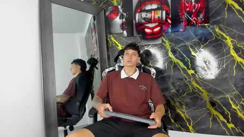 Snapshot of eithan__boy chatting on March 12, 2026, 12:11 pm Eithan online show from March 12, 2026, 12:11 pm