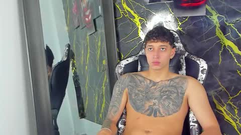 Snapshot of eithan__boy chatting on March 16, 2026, 12:20 pm Eithan online show from March 16, 2026, 12:20 pm