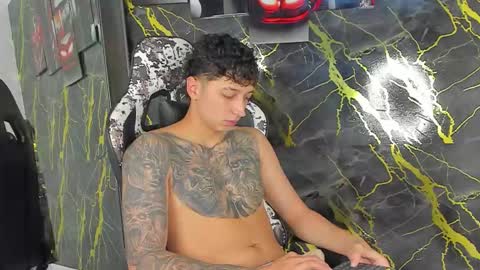 Snapshot of eithan__boy chatting on March 22, 2026, 1:25 pm Eithan online show from March 22, 2026, 1:25 pm