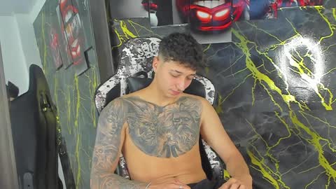 Snapshot of eithan__boy chatting on March 25, 2026, 2:12 pm Eithan online show from March 25, 2026, 2:12 pm