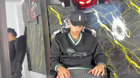 Snapshot of eithan__boy chatting on April 20, 2026, 11:46 am Eithan online show from April 20, 2026, 11:46 am