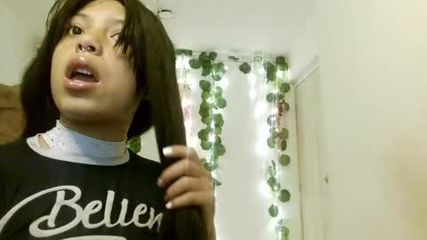 Snapshot of eiviiy1609 chatting on September 30, 2025, 2:00 pm eiviiy1609 online show from September 30, 2025, 2:00 pm