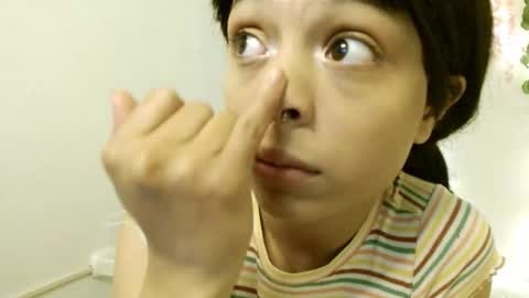 Snapshot of eiviiy1609 chatting on October 25, 2025, 1:51 pm eiviiy1609 online show from October 25, 2025, 1:51 pm